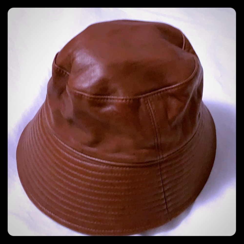 BANANA REPUBLIC Genuine Leather Hat